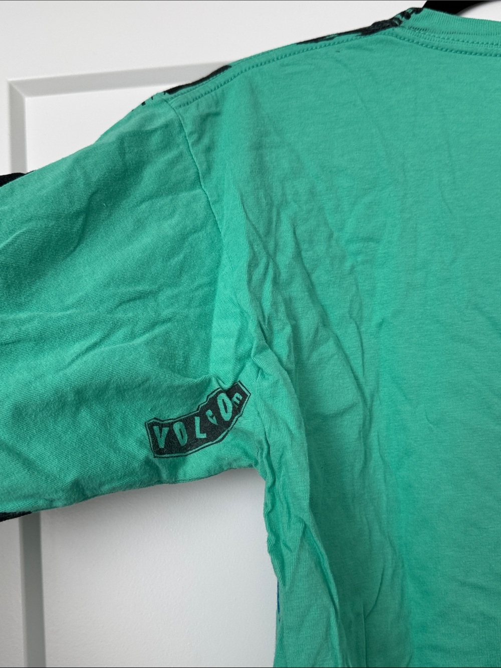 2000s Volcom Graphic Tee - Picture 5 of 9